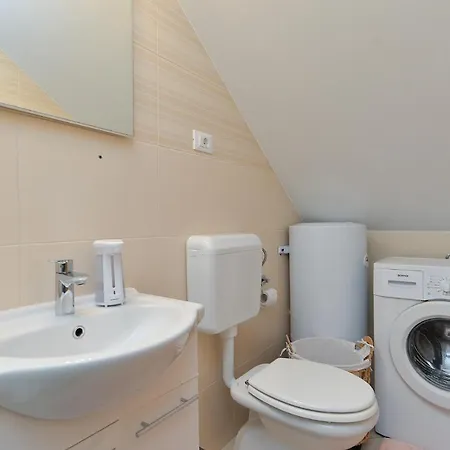 Prázdninový dům House 2125 *